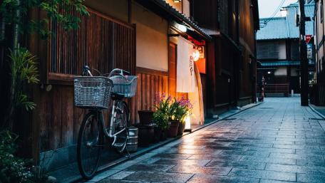 Quiet Evening in a Charming Alleyway wallpaper