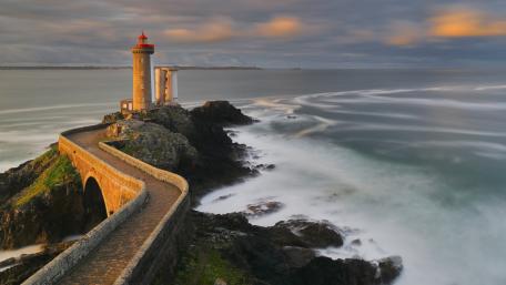 Lighthouse of Petit Minou wallpaper