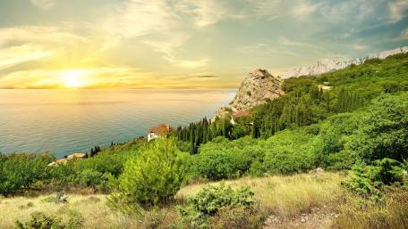 Tranquil Seaside Sunset View wallpaper