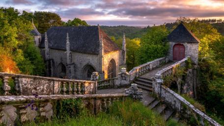 Chapelle Sainte-Barbe du Faouët wallpaper