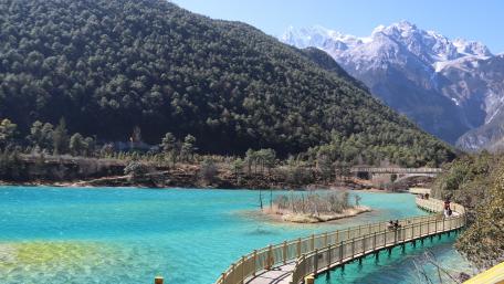 Jade Dragon Snow Mountain wallpaper