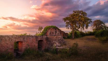 Ancient Ruins Under a Vibrant Sky wallpaper