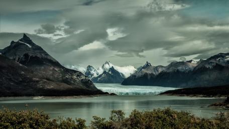 Perito Moreno Glacier - Los Glaciares National Park, Argentina wallpaper
