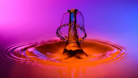 Vibrant Waterdrop Splash in Abstract Colors wallpaper