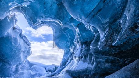 Serene Beauty of an Ice Cave wallpaper