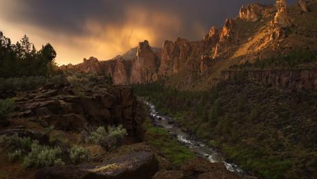 Canyon in Oregon wallpaper