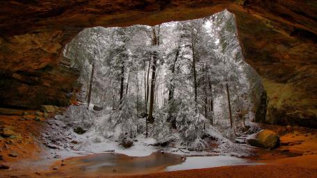 Winter Wonderland in a Cave wallpaper