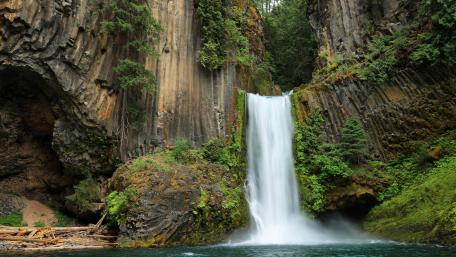 Toketee Falls wallpaper