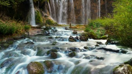 Plitvice Lakes National Park wallpaper