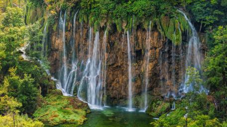 Plitvice Lakes wallpaper