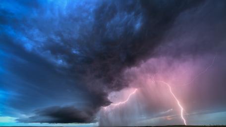 Stormy Sky with Striking Lightning wallpaper