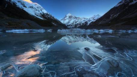 Hooker Lake (Aoraki/Mt Cook National Park) wallpaper