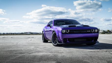 Dodge Challenger 392 HEMi Scat Pack wallpaper