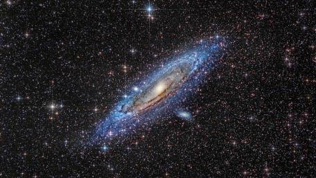 Majestic Spiral Galaxy in the Cosmos wallpaper