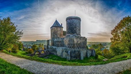 Bedzin Castle wallpaper