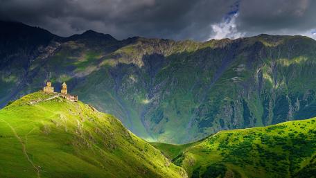 Gergeti Trinity Church wallpaper