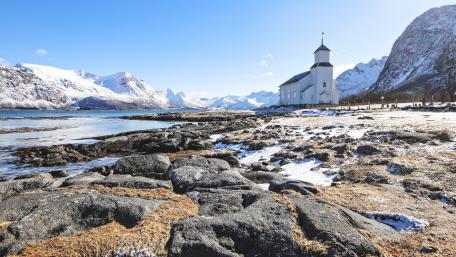 Gimsoy Church wallpaper