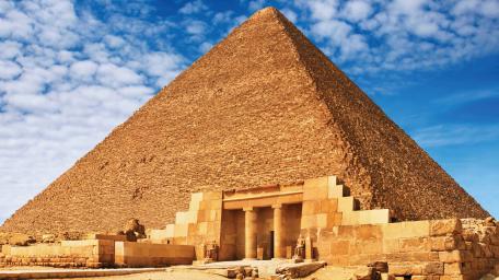 Pyramid wallpaper
