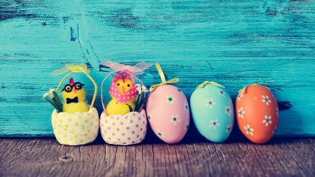 Easter Joy with Cheerful Chicks and Eggs wallpaper