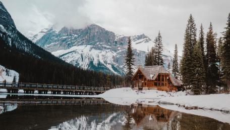 Emerald Lake Lodge, Canada wallpaper