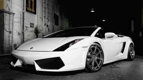 Sleek White Lamborghini Gallardo in Night Shadows wallpaper