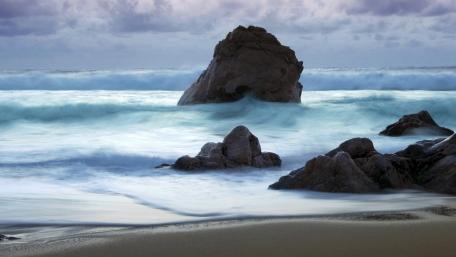 Tranquil Coastline Embrace wallpaper