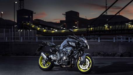 Yamaha MT-10 Under City Lights wallpaper