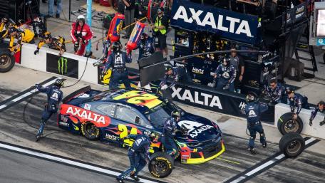 Race Day Precision in Action wallpaper