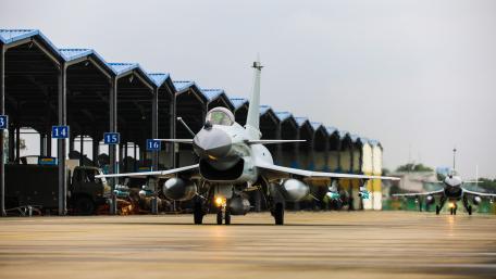 PLAAF_J-10 wallpaper
