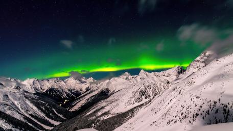 Aurora Borealis in British Columbia wallpaper