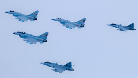 PLAAF J-10 wallpaper