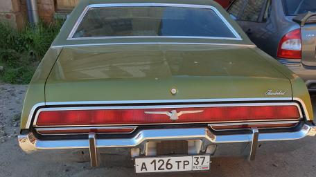 Classic Ford Thunderbird Rear View Wallpaper wallpaper