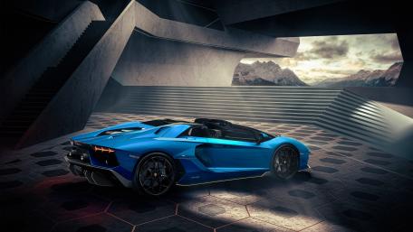 Lamborghini Aventador LP 780-4 wallpaper
