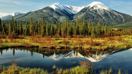 Waterton Lakes National Park of Canada wallpaper