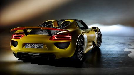 Ultimate Porsche 918 Spyder Wallpaper for Enthusiasts wallpaper
