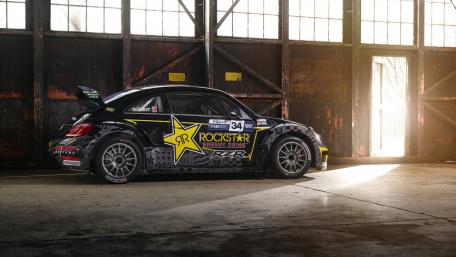Dynamic Volkswagen Beetle Rallycross Wallpaper wallpaper