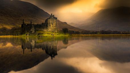 Kilchurn Castle wallpaper