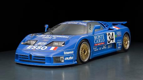Race-Ready Bugatti EB 110 in 4K Detail wallpaper