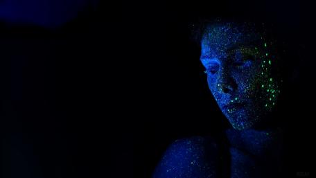 Fluorescent Dreams Illuminated wallpaper