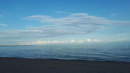 Issyk-Kul Lake, Kyrgyzstan wallpaper