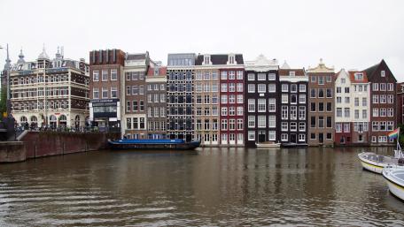 Grachten in Amsterdam wallpaper