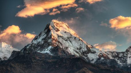 Macchapucchre (Fishtail Mountain) wallpaper