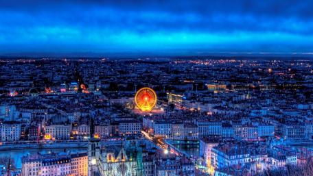 Evening in Lyon wallpaper