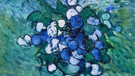 Vibrant Blue Floral Harmony wallpaper