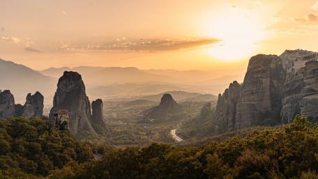 Monastery of Rousanou (Meteora, Greece) wallpaper