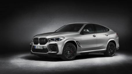 Sleek Power of the BMW X5 M wallpaper