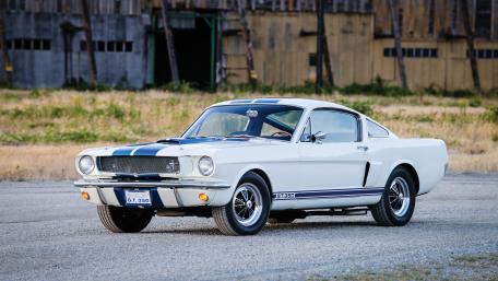 Classic Ford Mustang Shelby GT350 Vintage Car Wallpaper in 4K Resolution wallpaper