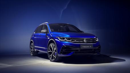 Sleek and Stylish Volkswagen Tiguan R Wallpaper wallpaper