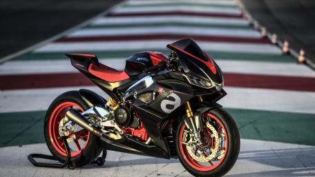 Aprilia RS 660 on the Racetrack wallpaper