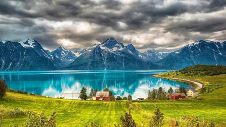 Majestic Swedish Mountain Lake Scene wallpaper
